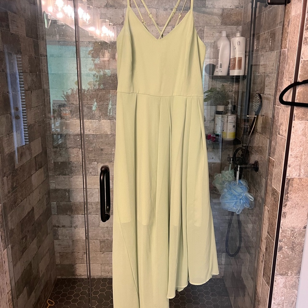Elegant Green Spaghetti Strap Dress